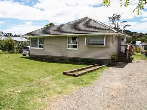 10 Coronation Street, Te Hana