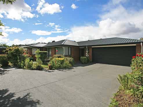 2/11 Kowhai Terrace, Saint Martins