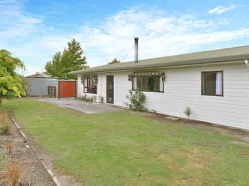 31 Wellington Street, Ashley