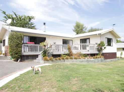 24 Arthur Crescent, Hilltop