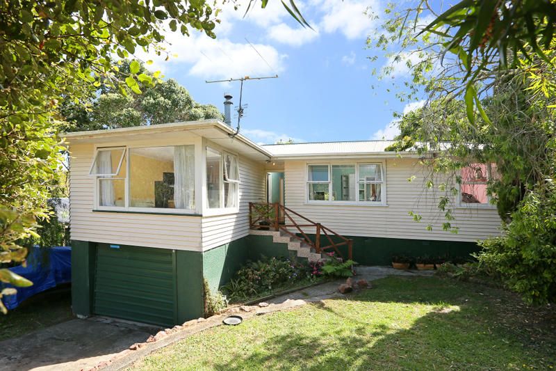 Property value 15 Woodvale Road, Glen Eden realestate.co.nz