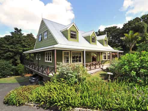 26 Paulownia Place, Totara Heights