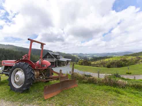 60C Kakariki Way, Whitemans Valley