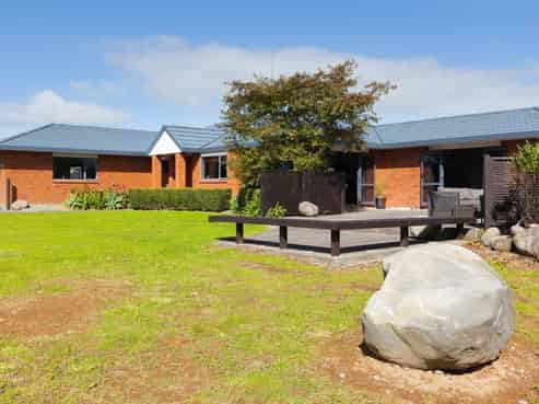 402 Hursthouse Road, Tarurutangi