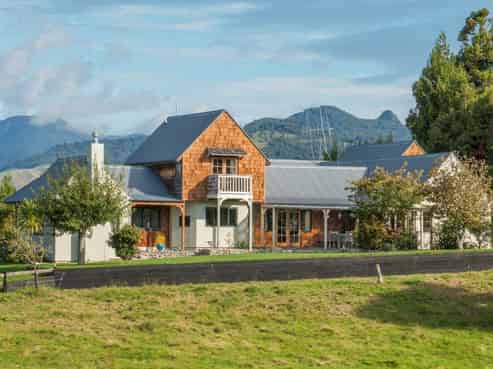 267 Wharawhara Road, Katikati