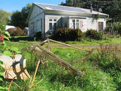 71 Bulls Run Road, Moonshine Valley