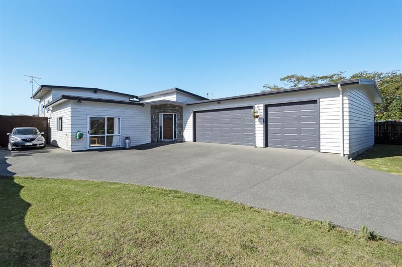 Property value 45 Karaka Road, Beachlands realestate.co.nz