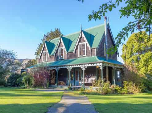 341 Le Bons Bay Road, Le Bons Bay