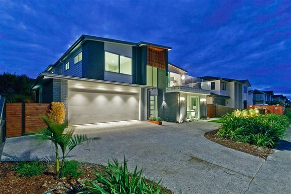 Remuremu Property value - 27 Remuremu Street, Long Bay - realestate.co.nz