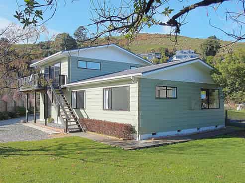 16 Seafield Terrace, Glenduan