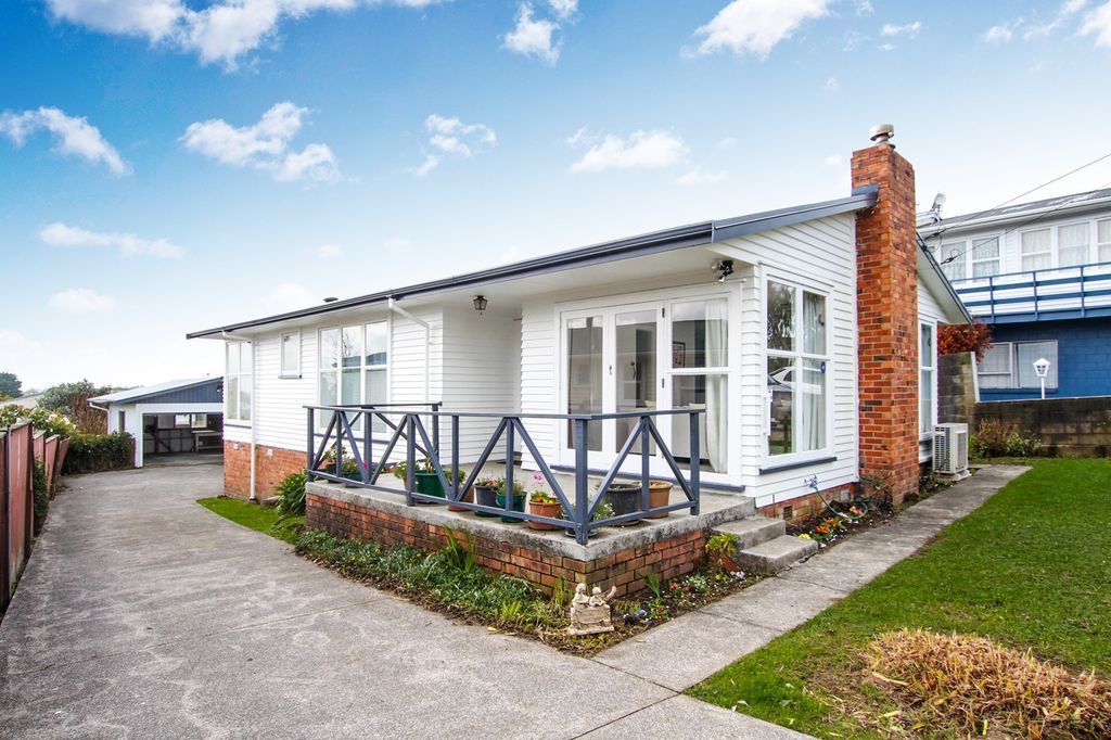 Property value 8 Keats Place, Blockhouse Bay realestate.co.nz