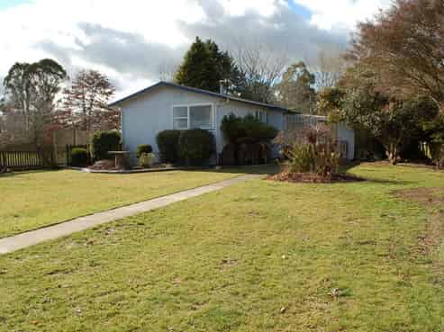 3001 Broadlands Road, Broadlands