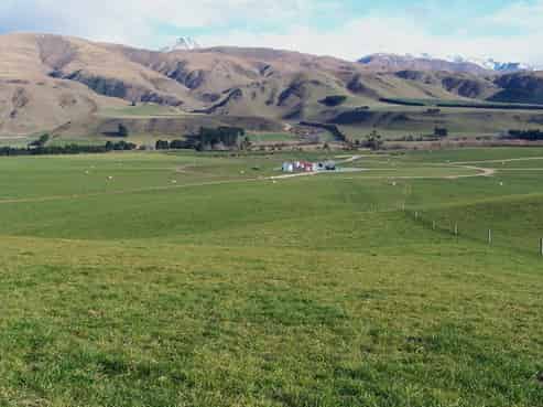 587 Eastern Road, North Otago Surrounds