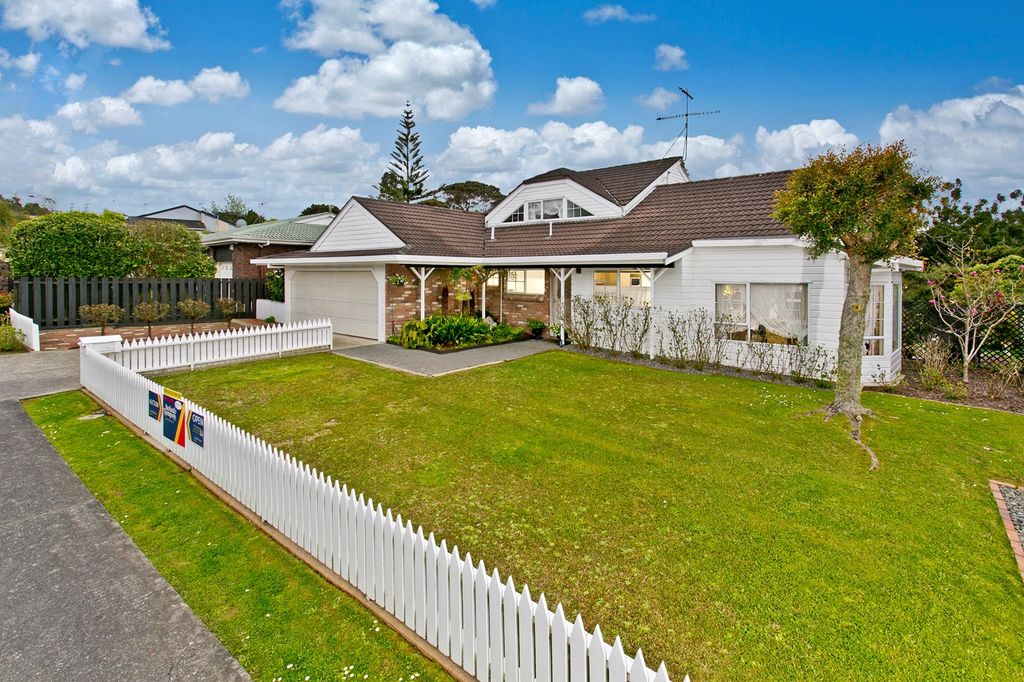 Property value 116 Chelsea View Drive, Chatswood realestate.co.nz