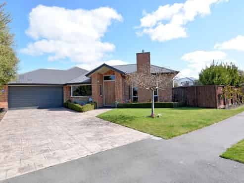 17 Burbank Drive, Aidanfield