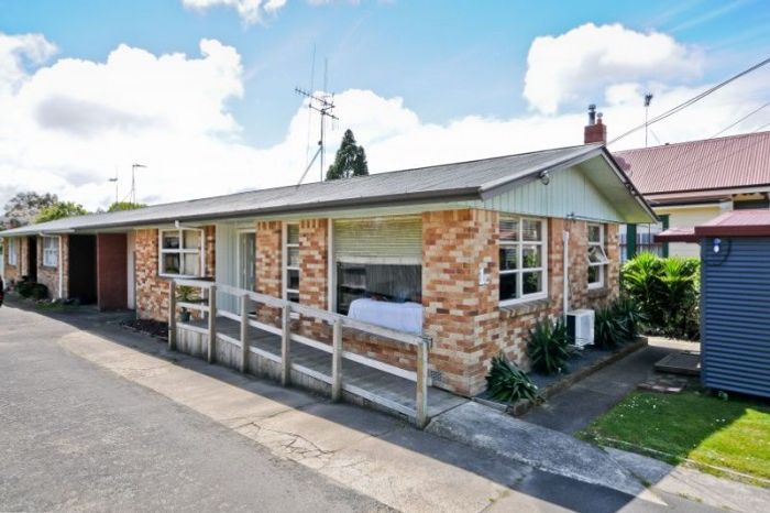 Property value 1C Frances Street, Hamilton East realestate.co.nz