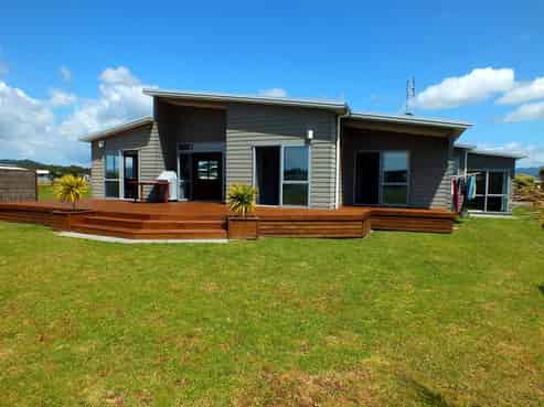 137 Karo Drive, Matarangi