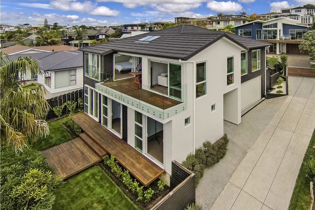 Property value 13 Commodore Parry Road, Castor Bay realestate.co.nz