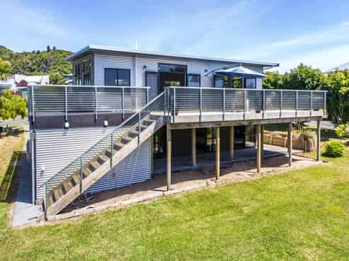 31 Ngati Parekawa Drive, Whareroa