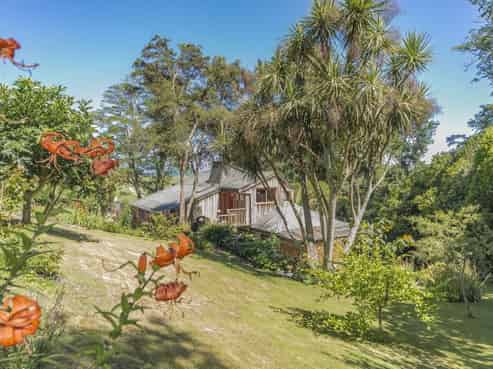 104 Glen Road, Glenduan