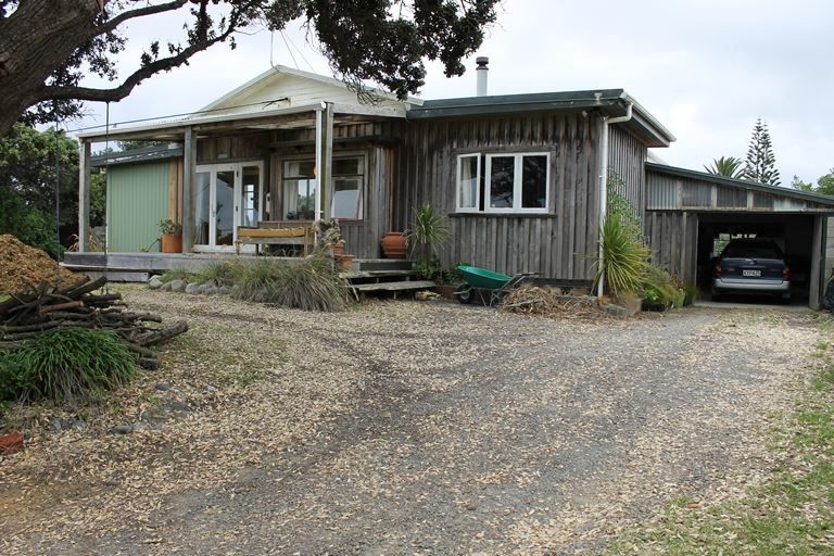 Property value 15 Koromiko Street, Otaki Beach realestate.co.nz