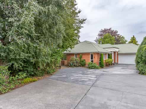 24A Larch Place, Casebrook