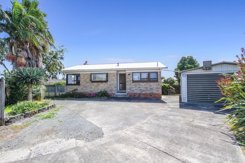 Property value 12 Holden Place, Manukau realestate.co.nz