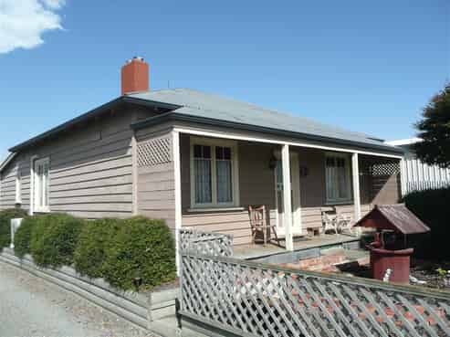 8 Rothwell Street, Redruth