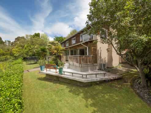 542E West Coast Road, Oratia