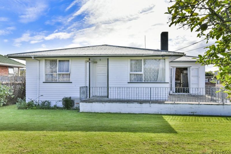 Property value 521 Massey Road, Mangere realestate.co.nz