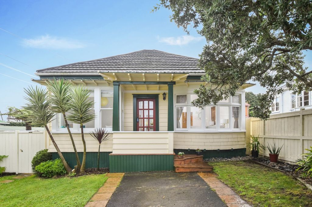 Property value 9A Beatrix Street, Avondale realestate.co.nz