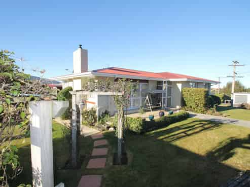 107 Centennial Avenue, Helensburgh