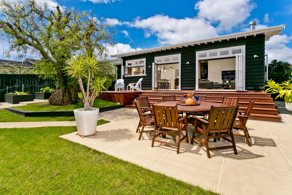 Property value 1 Hart Road, Hauraki realestate.co.nz