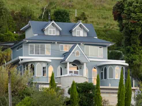 16 Athol Street, Glenduan