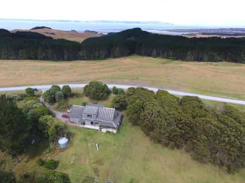 1044 Burma Road, Tapora