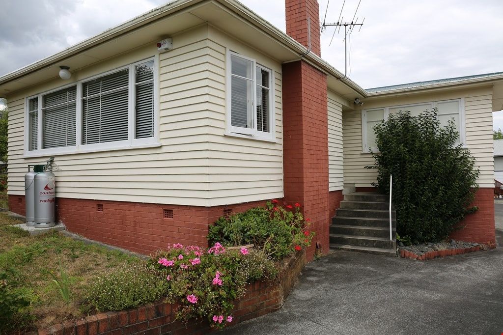 Sold 33A Reeves Road, Pakuranga realestate.co.nz