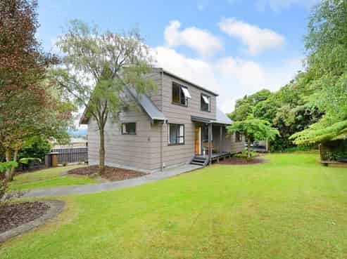 13 King Charles Drive, Kingsley Heights
