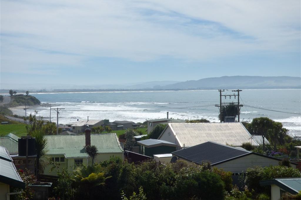 Sold 2 Hill Street, Kaka Point realestate.co.nz