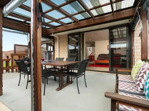 8 Kirtle Close, Pyes Pa