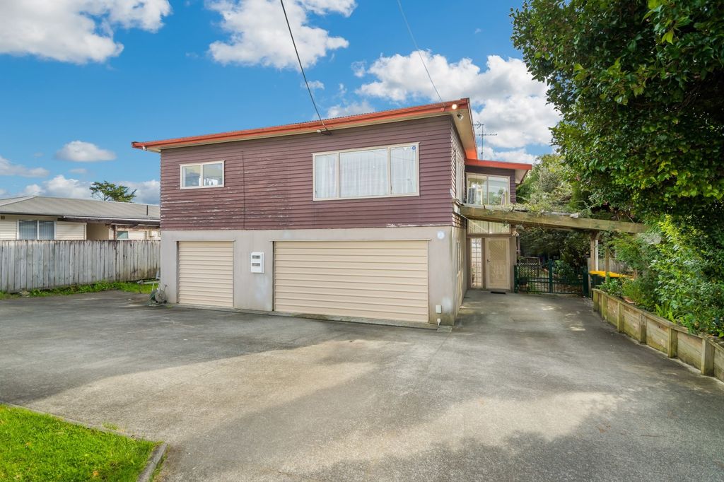 Property value 8 Bass Road, Albany realestate.co.nz