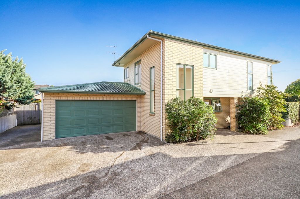 Property value 66A Waimumu Road, Massey realestate.co.nz