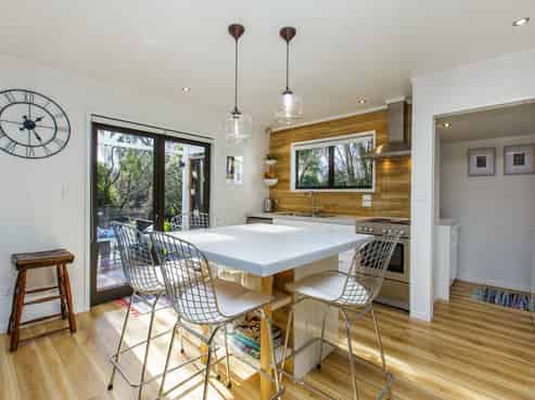 1/3 The Ridgeway, Enner Glynn