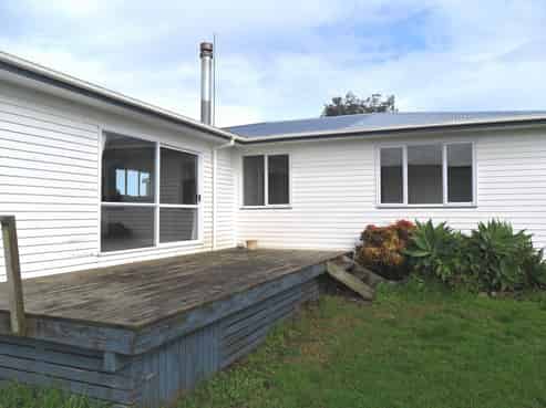 40 Journeys End, Tapora