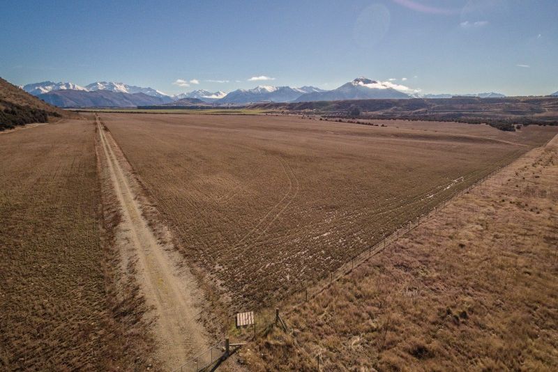 For sale Riverfront Retreat realestate.co.nz