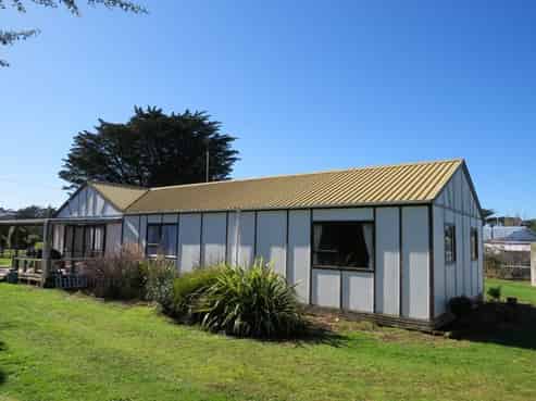 8 Tower Street, Ormondville