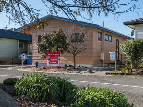15 Birchwood Grove, Richmond