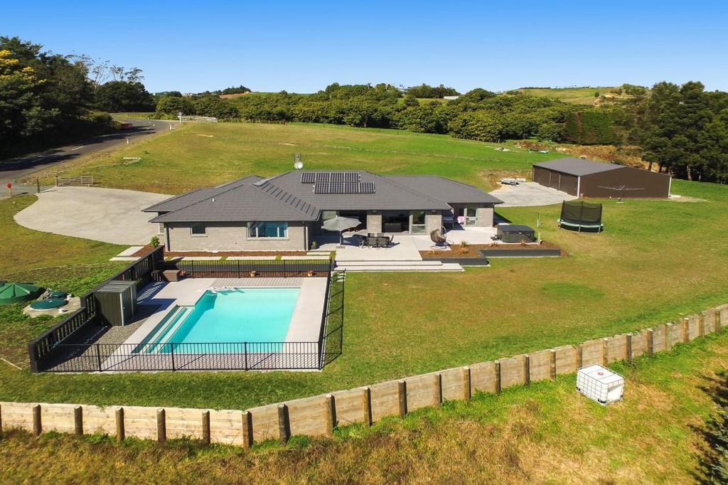 Property value 143 Oliver Road, Te Puna realestate.co.nz
