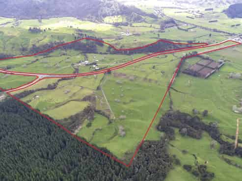 2326 Tairua Road, Hikuai