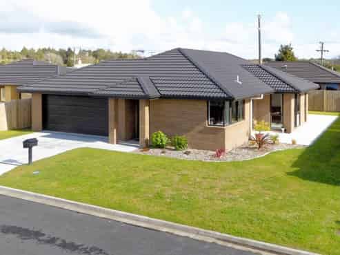 27 Waikai Close, Ruakura