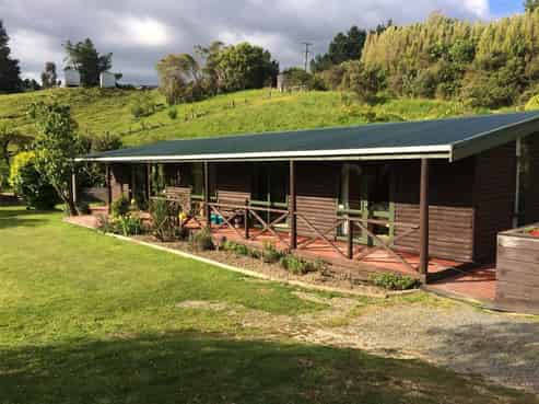 34 Moon Ridge Road, Moonshine Valley